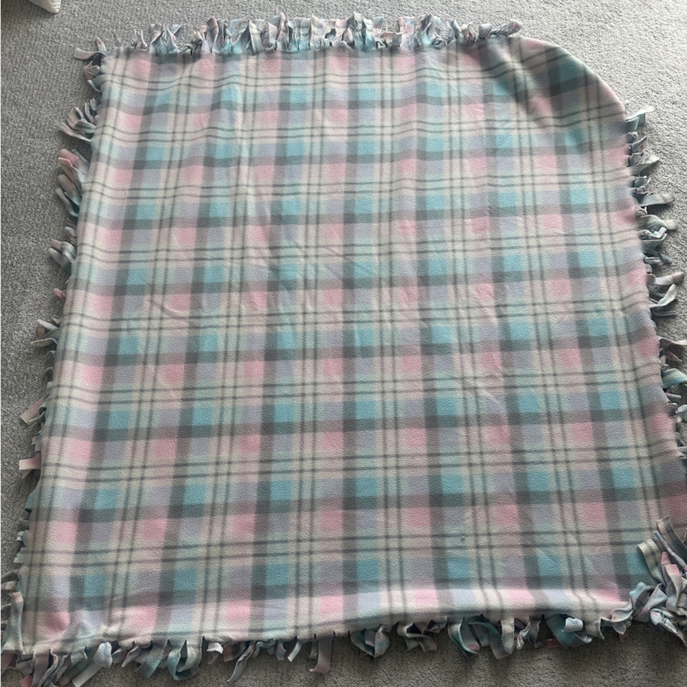 Throw blanket with Hello Kitty